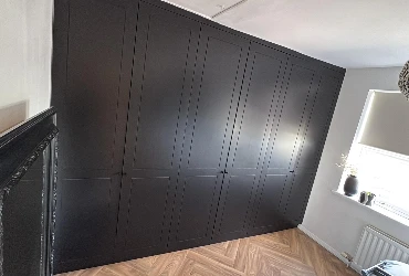 Wardrobe fitting service by Made in Brittin